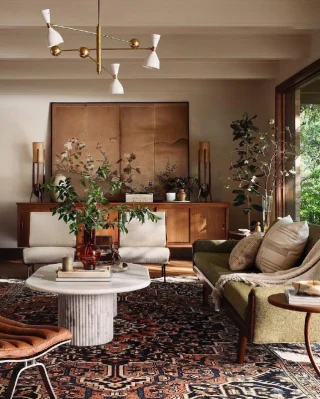 Mid-century modern vibes brought to life by @joannagaines! The clean lines and earthy tones in this living room are a perfect blend of timeless elegance and cozy autumn warmth. Rich browns, soft neutrals, and deep greens make this space feel inviting and serene. 🍂🌿
Love this design? Drop your thoughts in the comments!
.
.
.
.
.
.
.
. 
#thegoodpainter  #londonpainting  #autumninteriors #autumninterior #Interiorlondon #londoninteriors #londoninteriordesign #londoninterior #livingroominterior #livingroomstyling #livingroominteriors #livingroomdesigns #livingroomsofinstagram #livingroominteriordesign #livingroomdecorideas #livingroomdesignidea